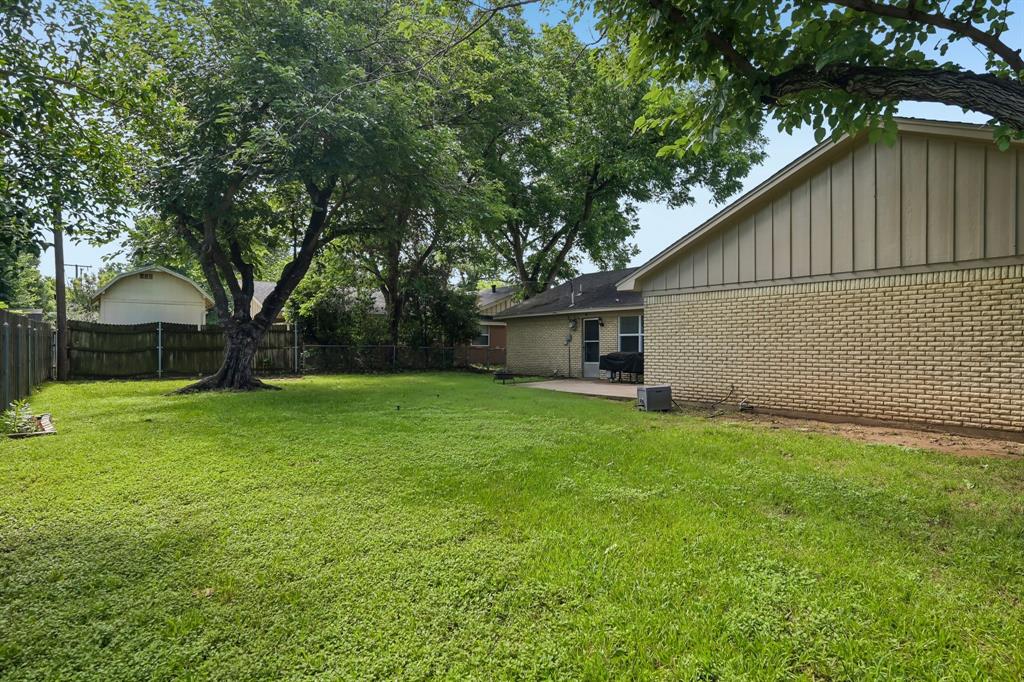 1707 Park Ridge Terrace Arlington, TX 76012 - Photo 36 of 40