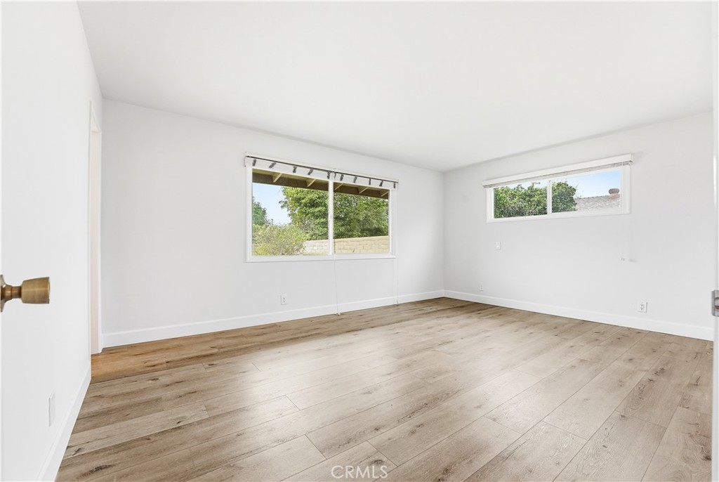 1056 North Shaffer Street Orange, CA 92867 - Photo 14 of 29