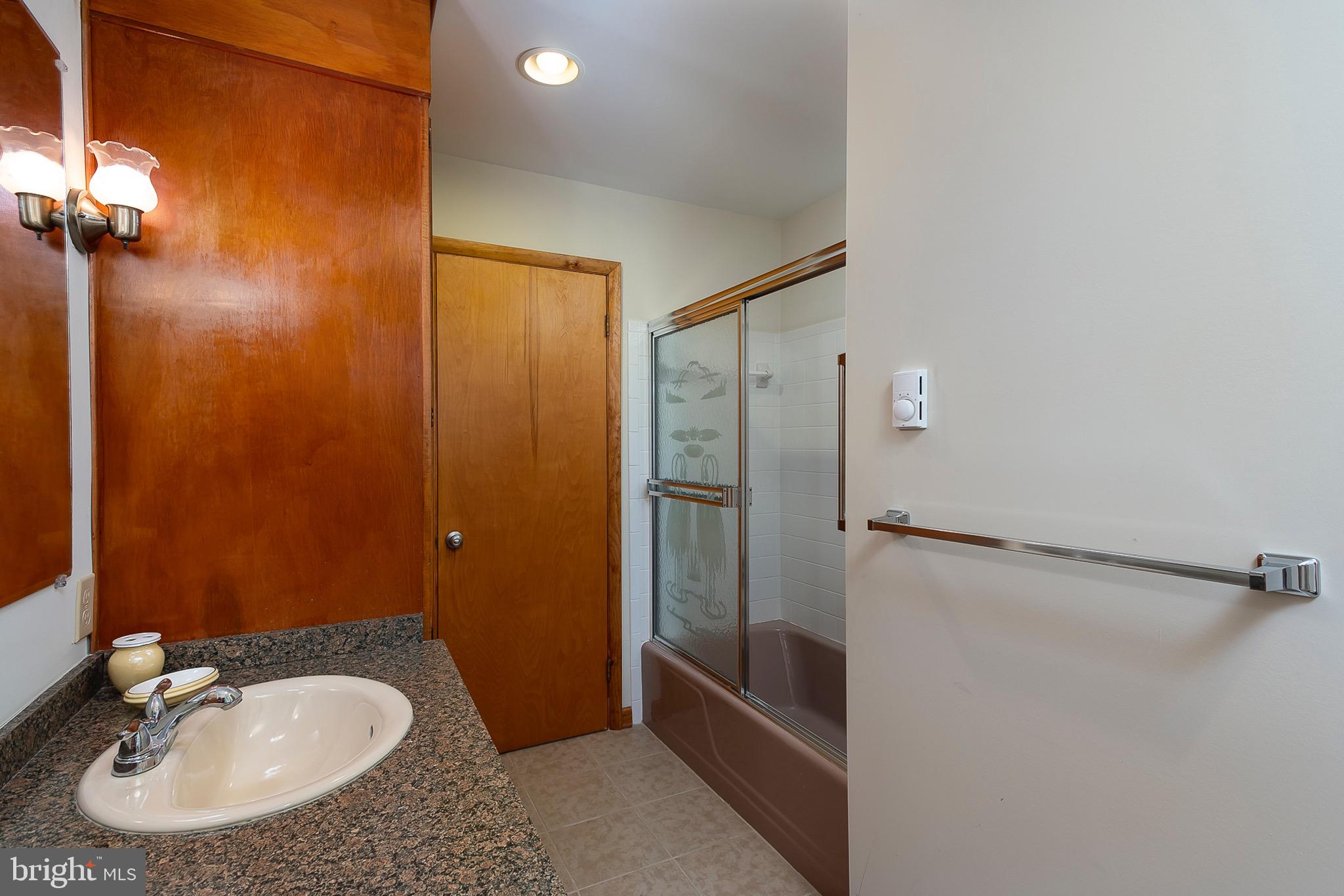2801 Raleigh Road Walkersville, MD 21793 - Photo 23 of 32 Bathroom (alt view)