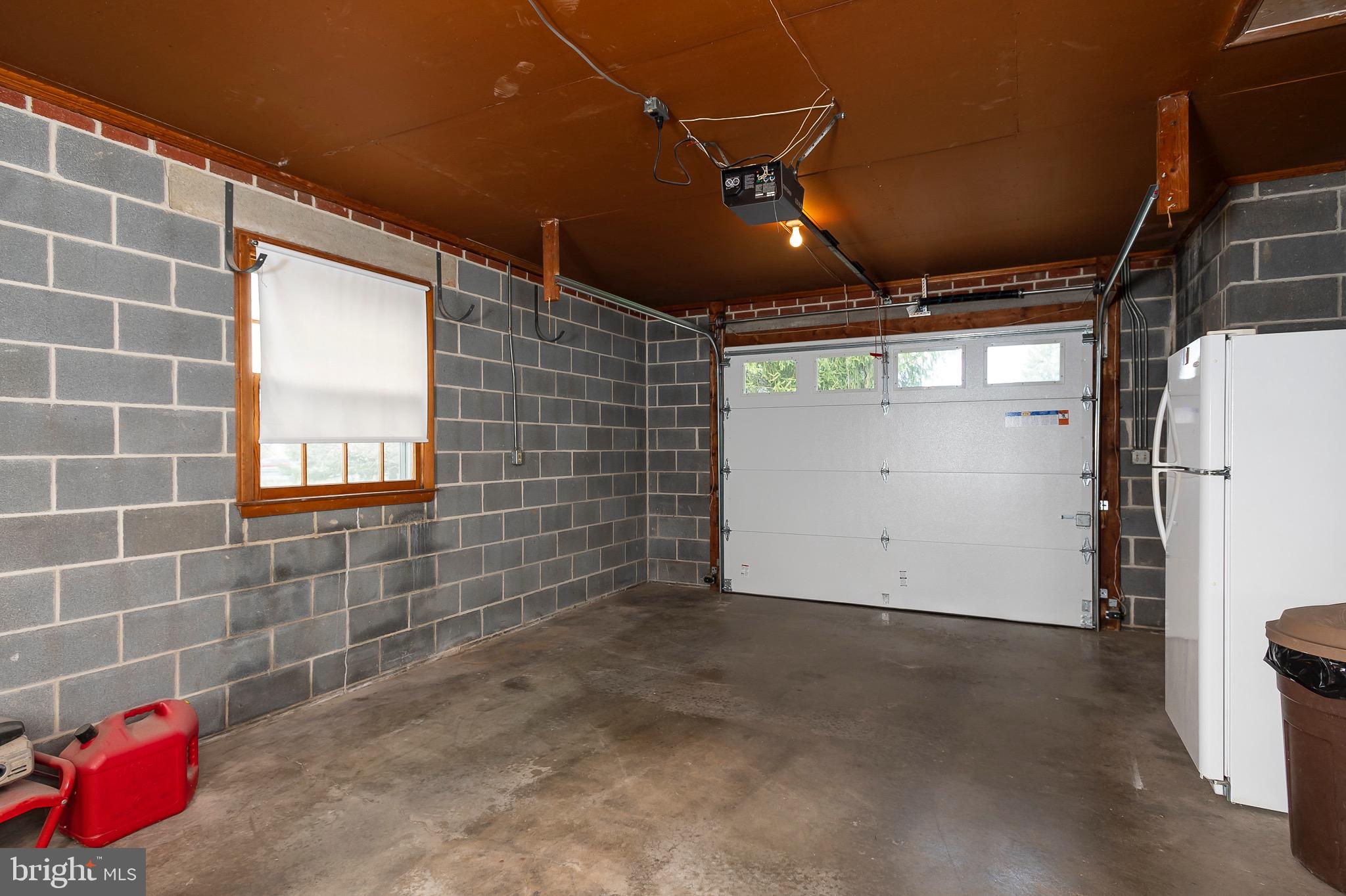 2801 Raleigh Road Walkersville, MD 21793 - Photo 26 of 32 Inside Garage