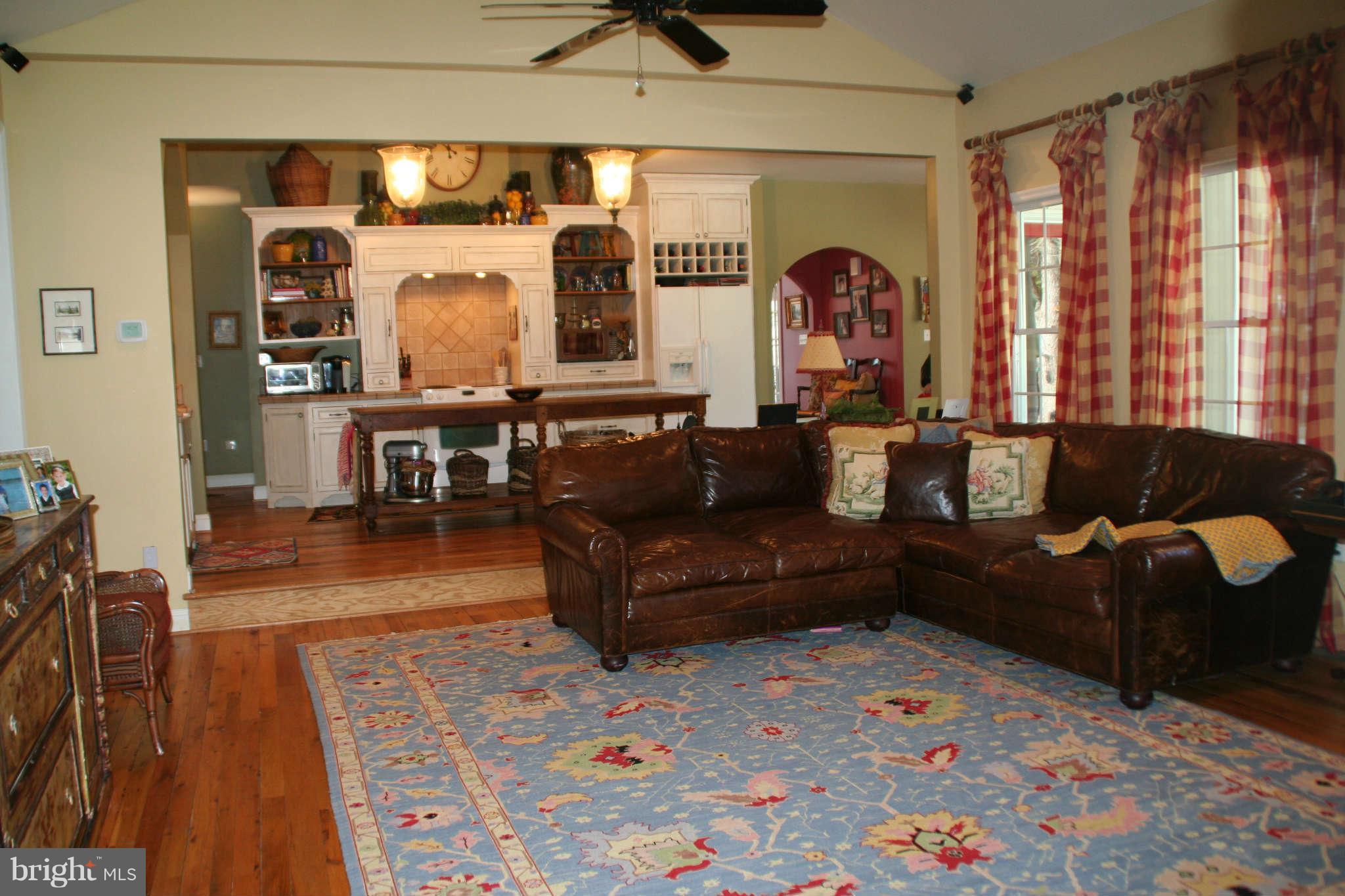 3838 Dance Mill Road Phoenix, MD 21131 - Photo 15 of 30 Family Room