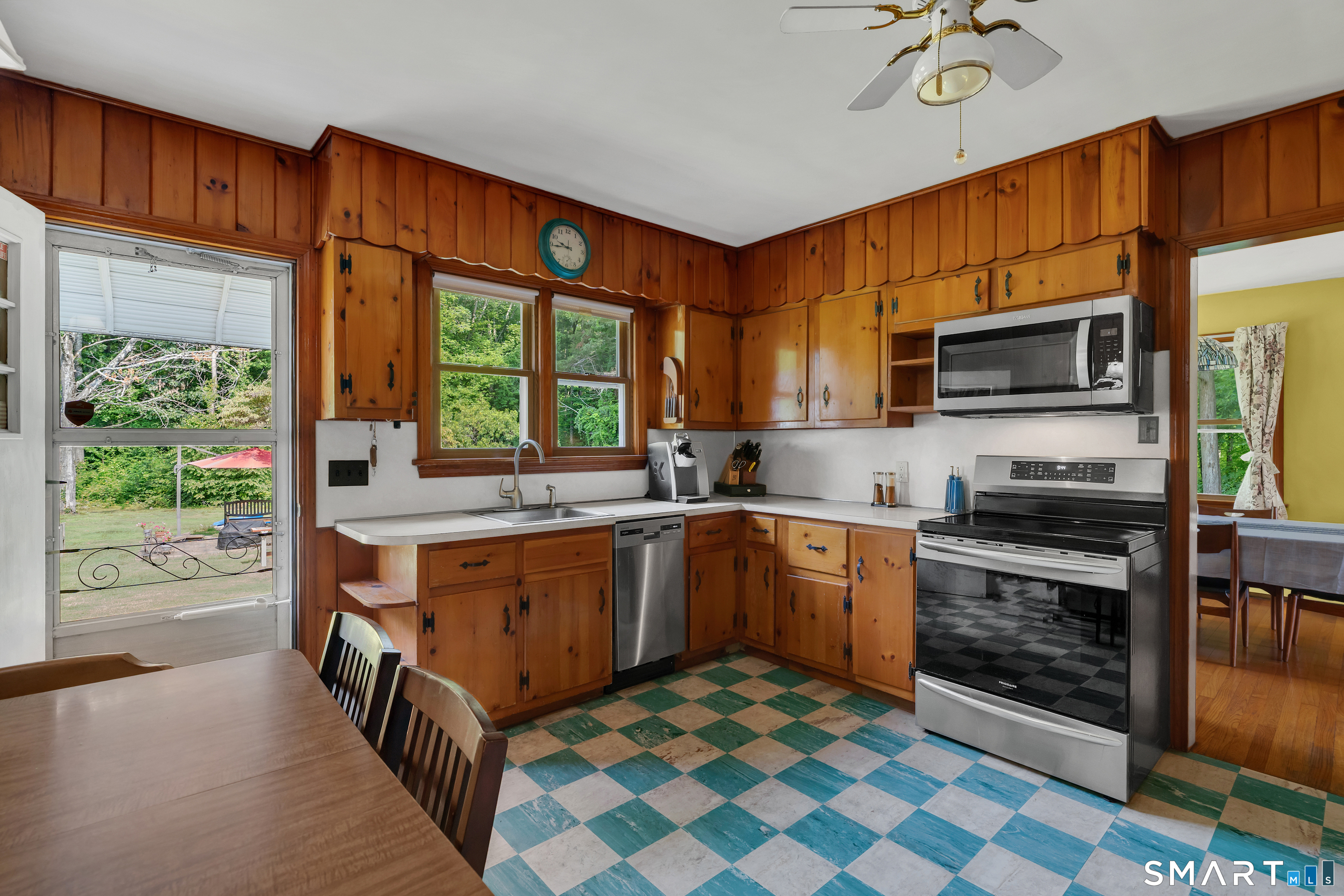39 Pendleton Road Preston, CT 06365 - Photo 10 of 40 Gallery Image 10