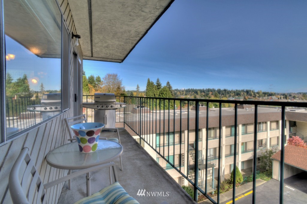 9515 Northeast 180th Street, Unit C302 Bothell, WA 98011 - Photo 13 of 21 Gallery Image 13