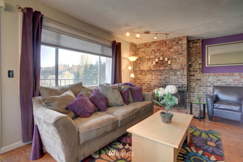 9515 Northeast 180th Street, Unit C302 Bothell, WA 98011 - Photo 3 of 21 Gallery Image 3