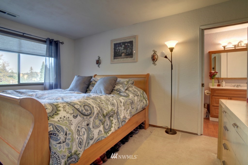 9515 Northeast 180th Street, Unit C302 Bothell, WA 98011 - Photo 10 of 21 Gallery Image 10