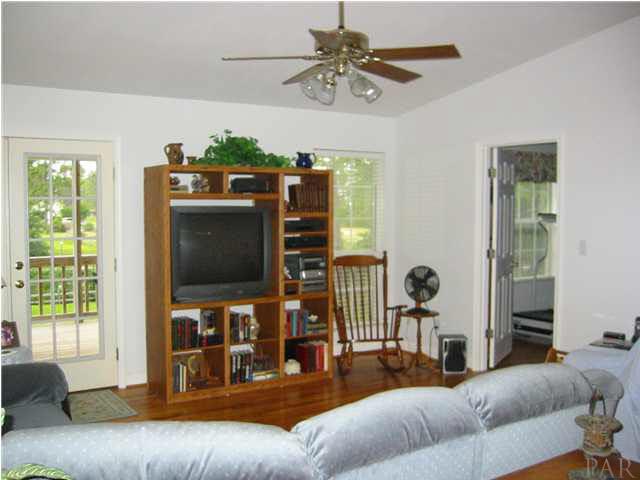 8116 Glenview Road Milton, FL 32583 - Photo 3 of 18 Gallery Image 3