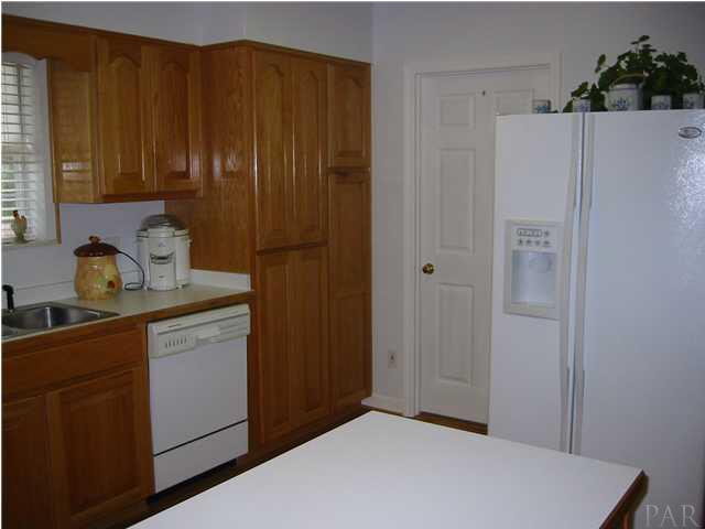 8116 Glenview Road Milton, FL 32583 - Photo 10 of 18 Gallery Image 10