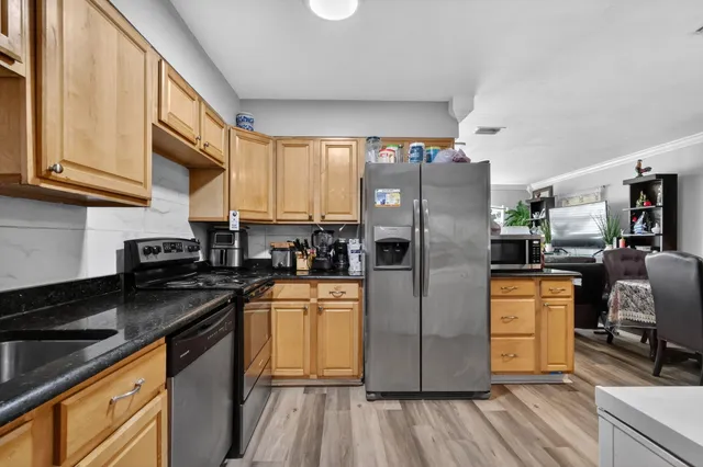 $425,000 | 831 30th Court, West Palm Beach, FL 33407