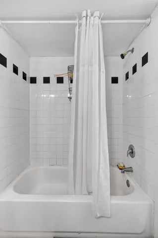 $425,000 | 831 30th Court, West Palm Beach, FL 33407