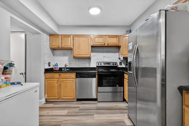 $425,000 | 831 30th Court, West Palm Beach, FL 33407