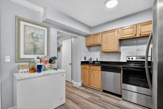 $425,000 | 831 30th Court, West Palm Beach, FL 33407