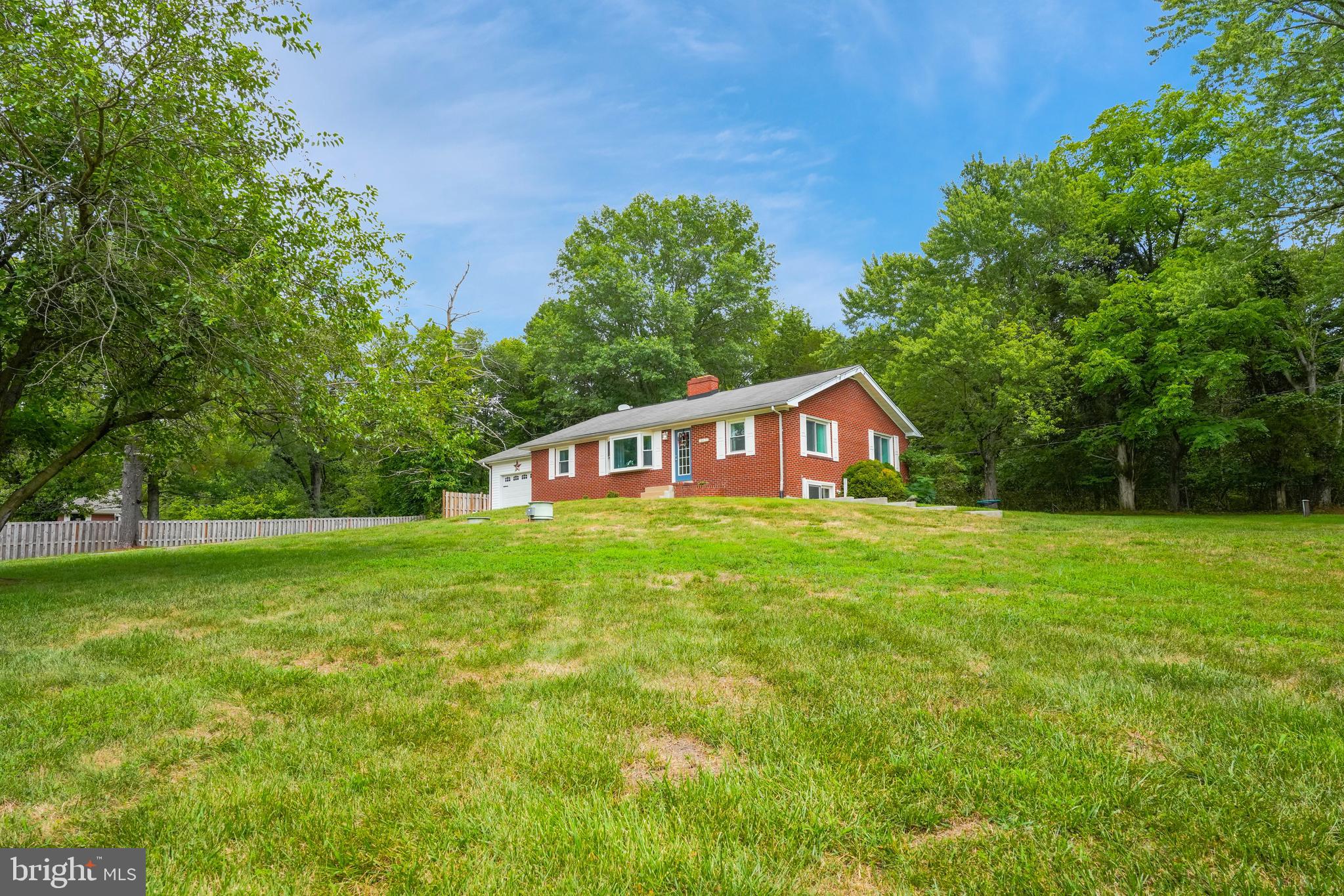 2637 Logmill Road Haymarket, VA 20169 - Photo 2 of 53 4 bedroom 3 bath rambler w. 1 car garage