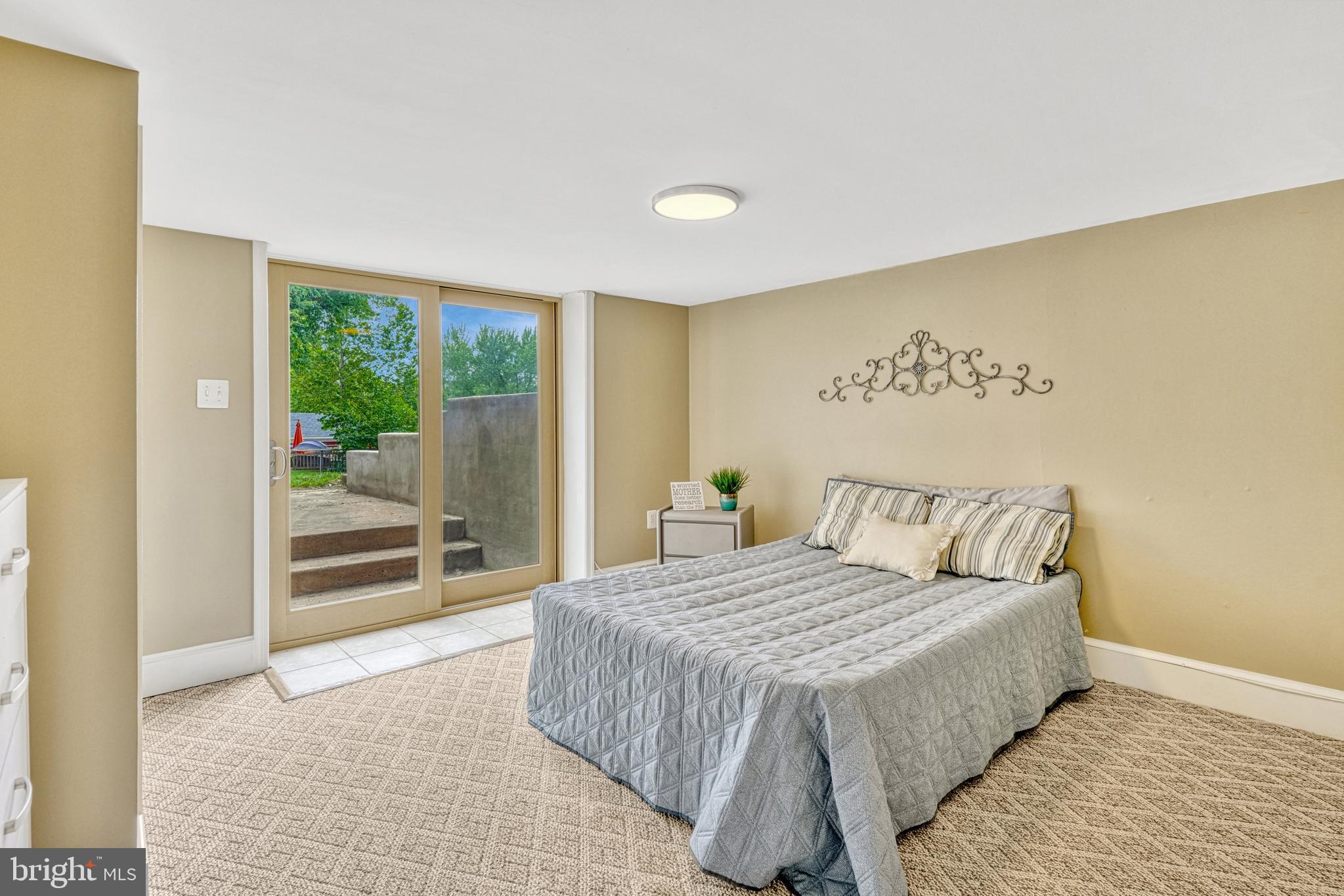 2637 Logmill Road Haymarket, VA 20169 - Photo 33 of 53 Lower-l 4th bedroom w walk out basement