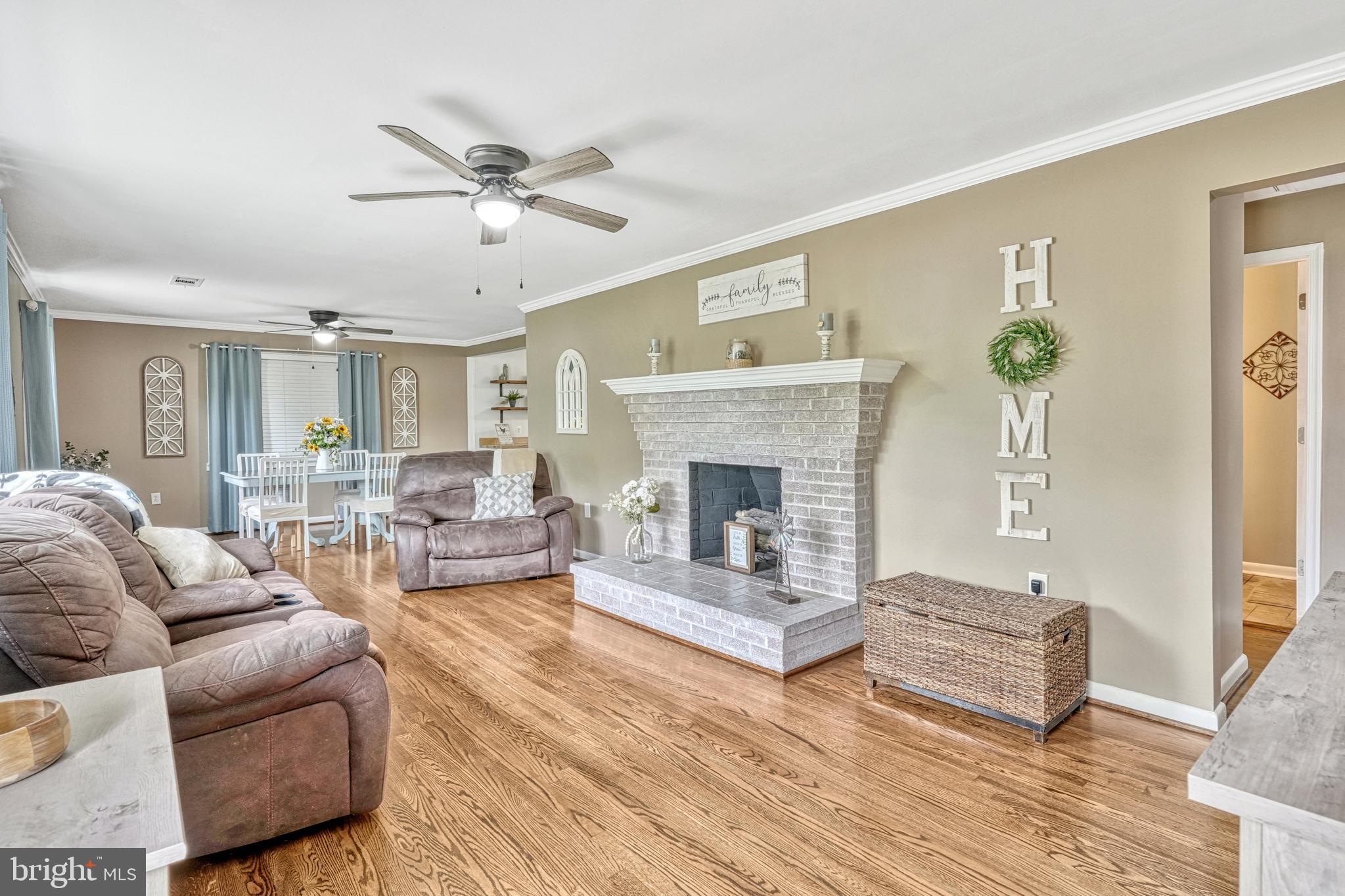 2637 Logmill Road Haymarket, VA 20169 - Photo 5 of 53 living room w woodburning fireplace