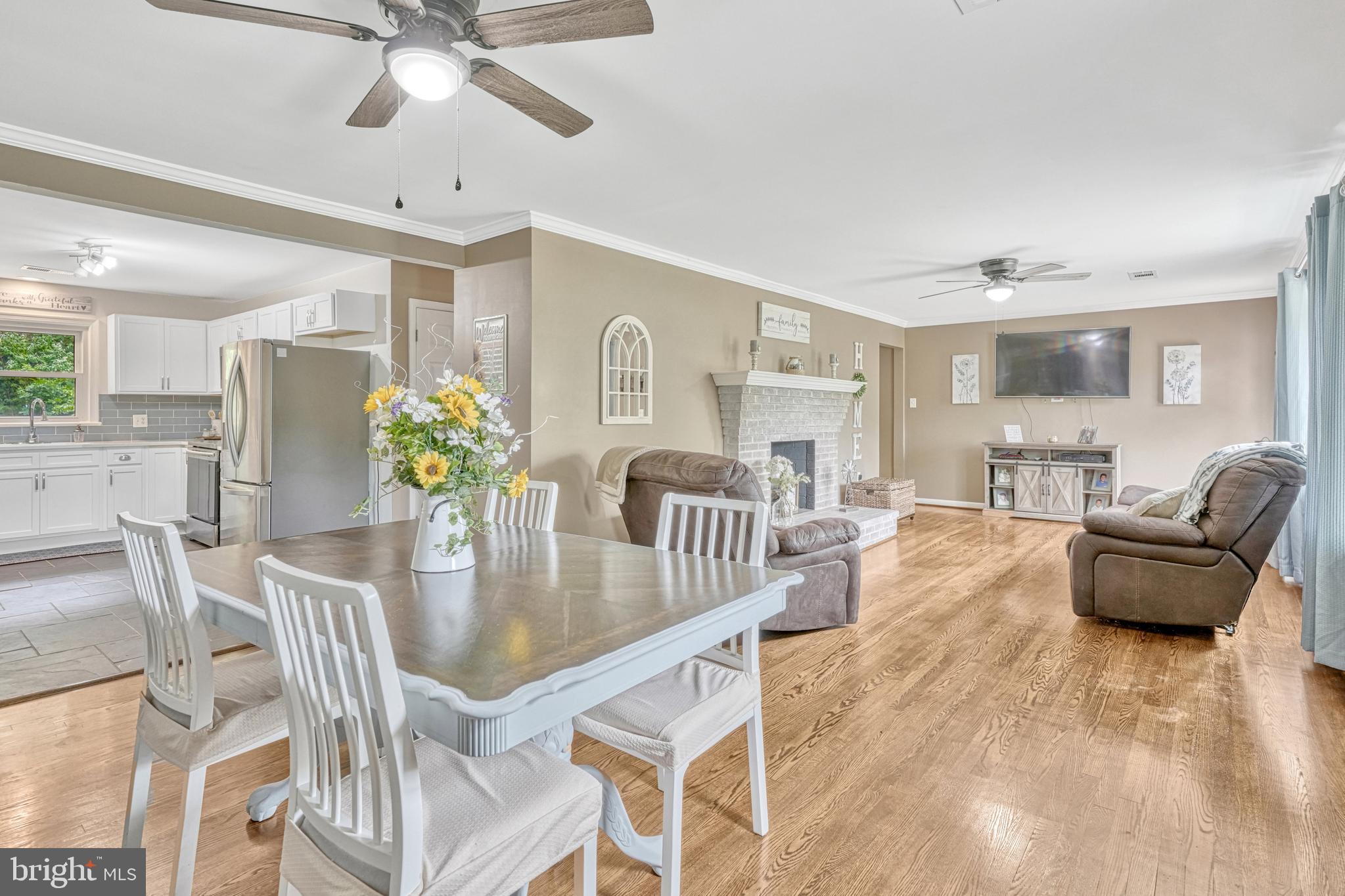 2637 Logmill Road Haymarket, VA 20169 - Photo 8 of 53 Dining room to living room