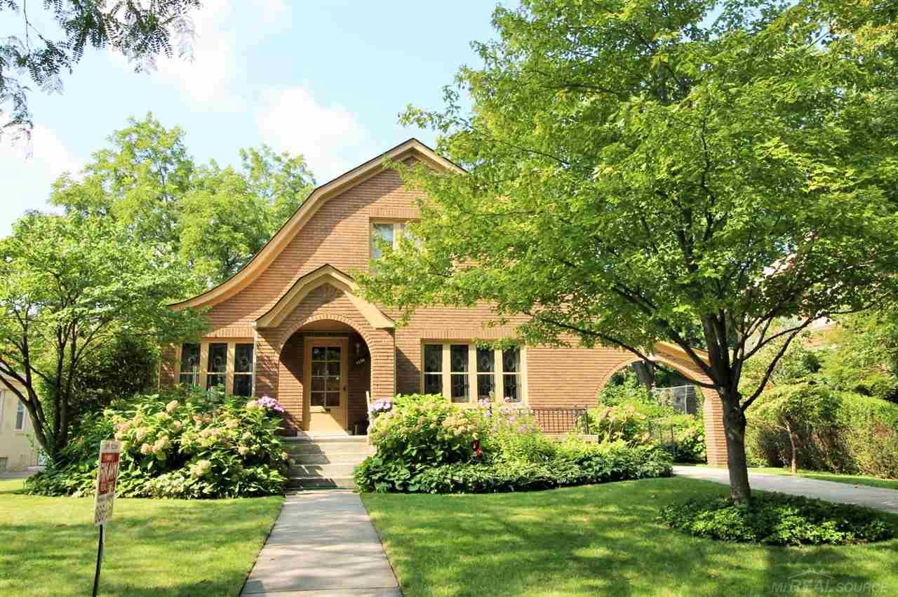 867 Barrington Road Grosse Pointe Park, MI 48230 - Photo 2 of 53