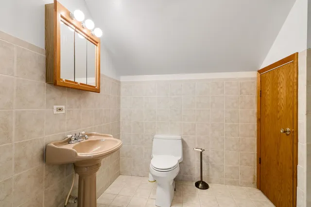 $410,000 | 1619 Washington Boulevard, Maywood, IL 60153