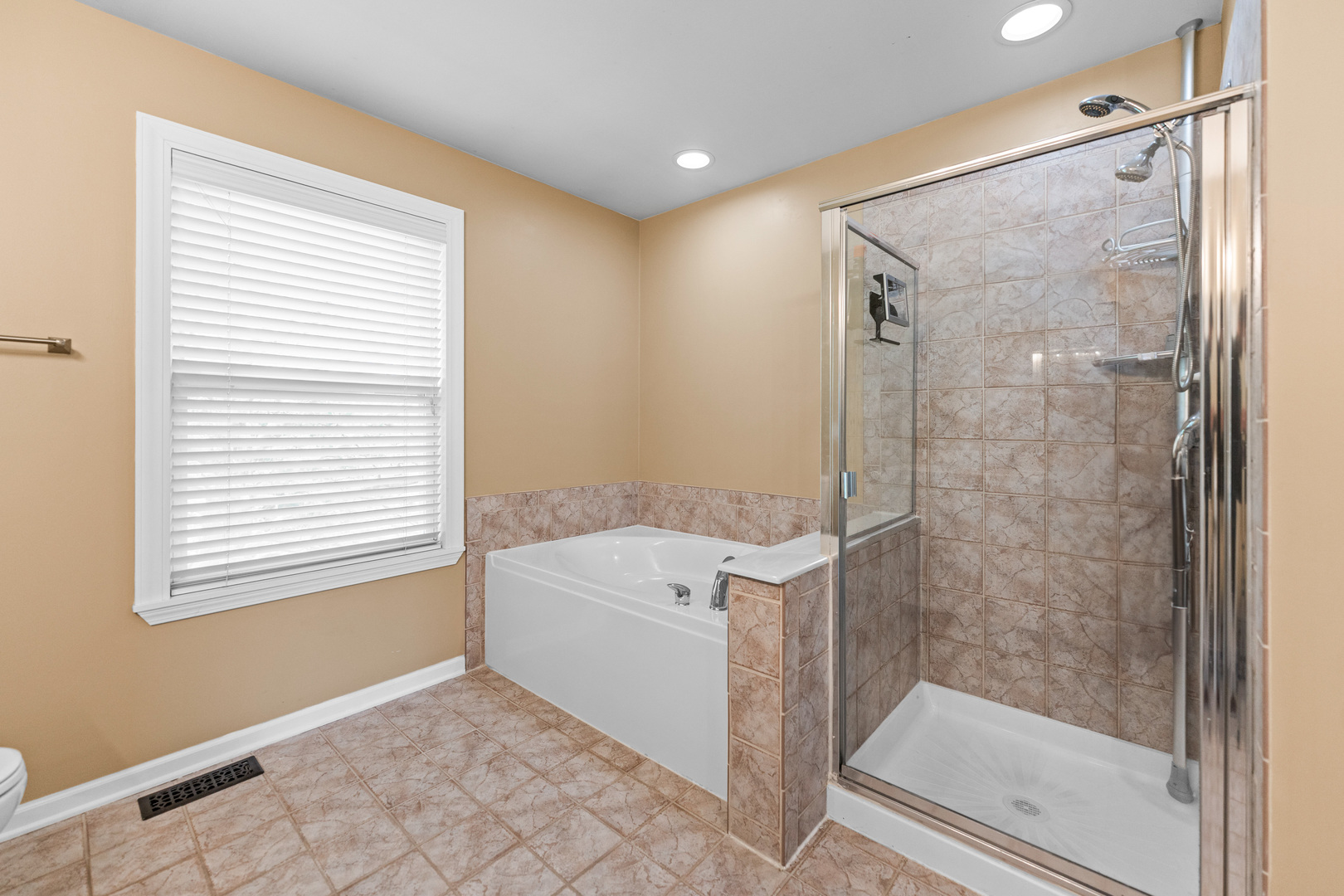 2571 Rourke Drive Aurora, IL 60503 - Photo 23 of 46 Gallery Image 23