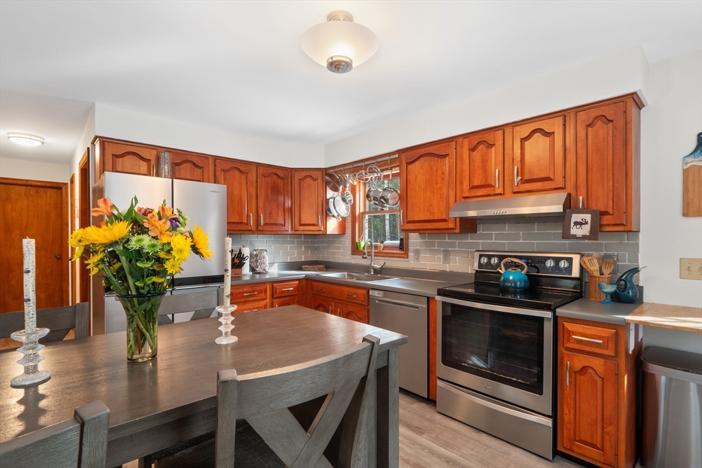 18 Plainfield Road Cummington, MA 01026 - Photo 11 of 30 Gallery Image 11