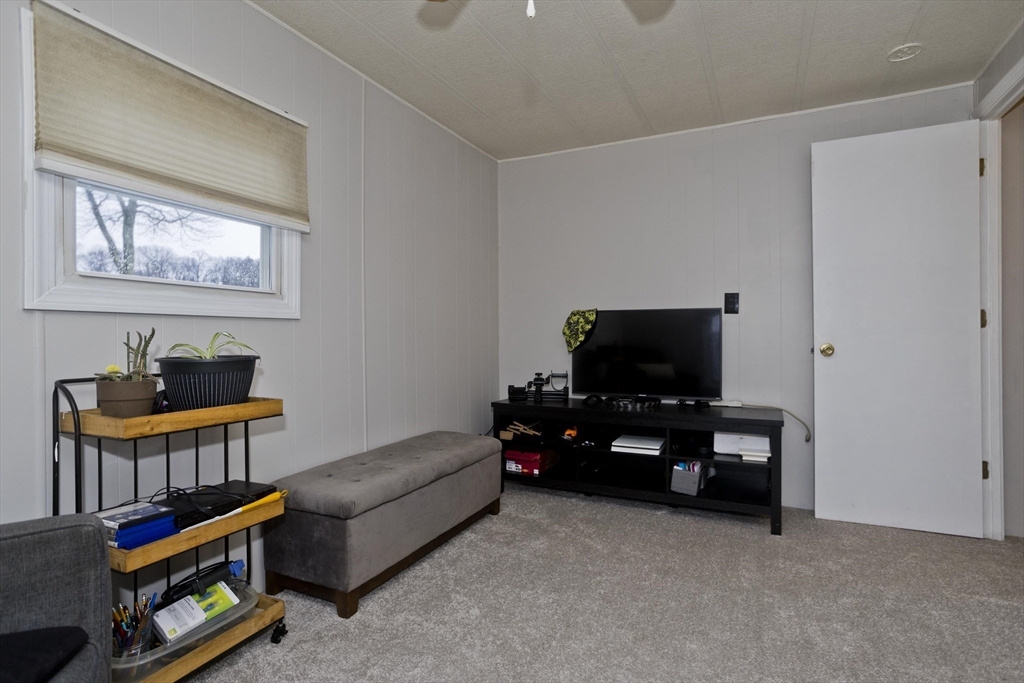 93 Grochmal Avenue, Unit 12 Springfield, MA 01151 - Photo 21 of 28