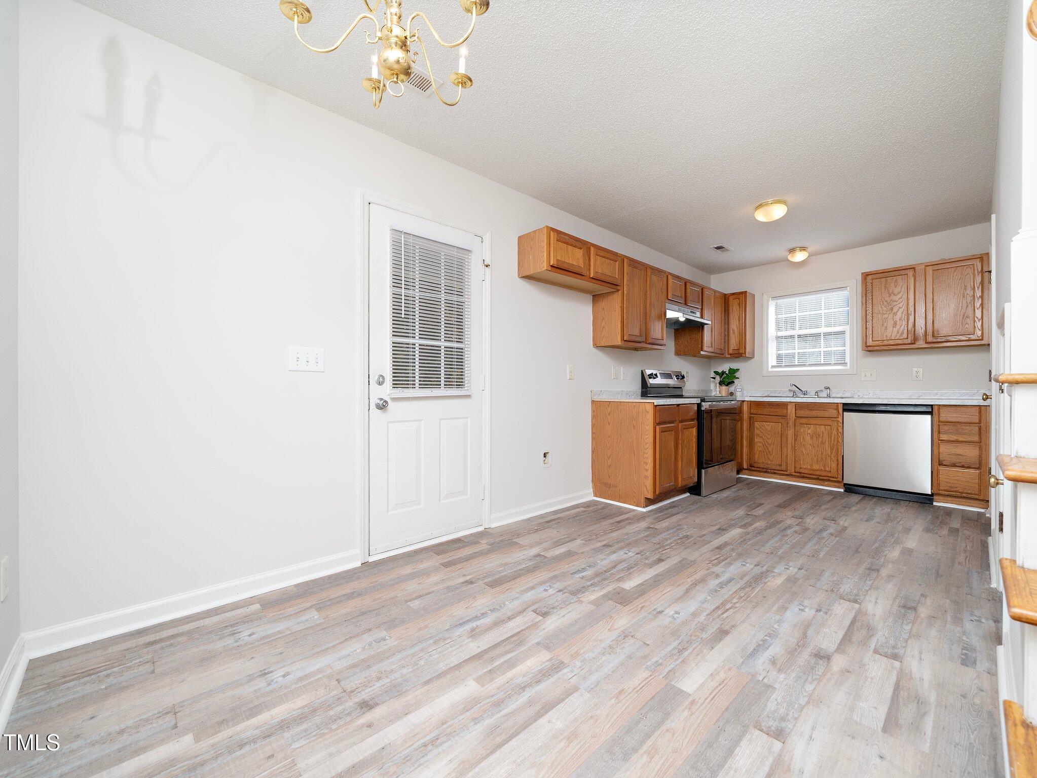 9-web-or-mls-2504 Lilymount-6 copy