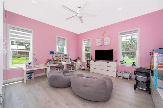 $1,590,000 | 17550 County Road 455, Montverde, FL 34756