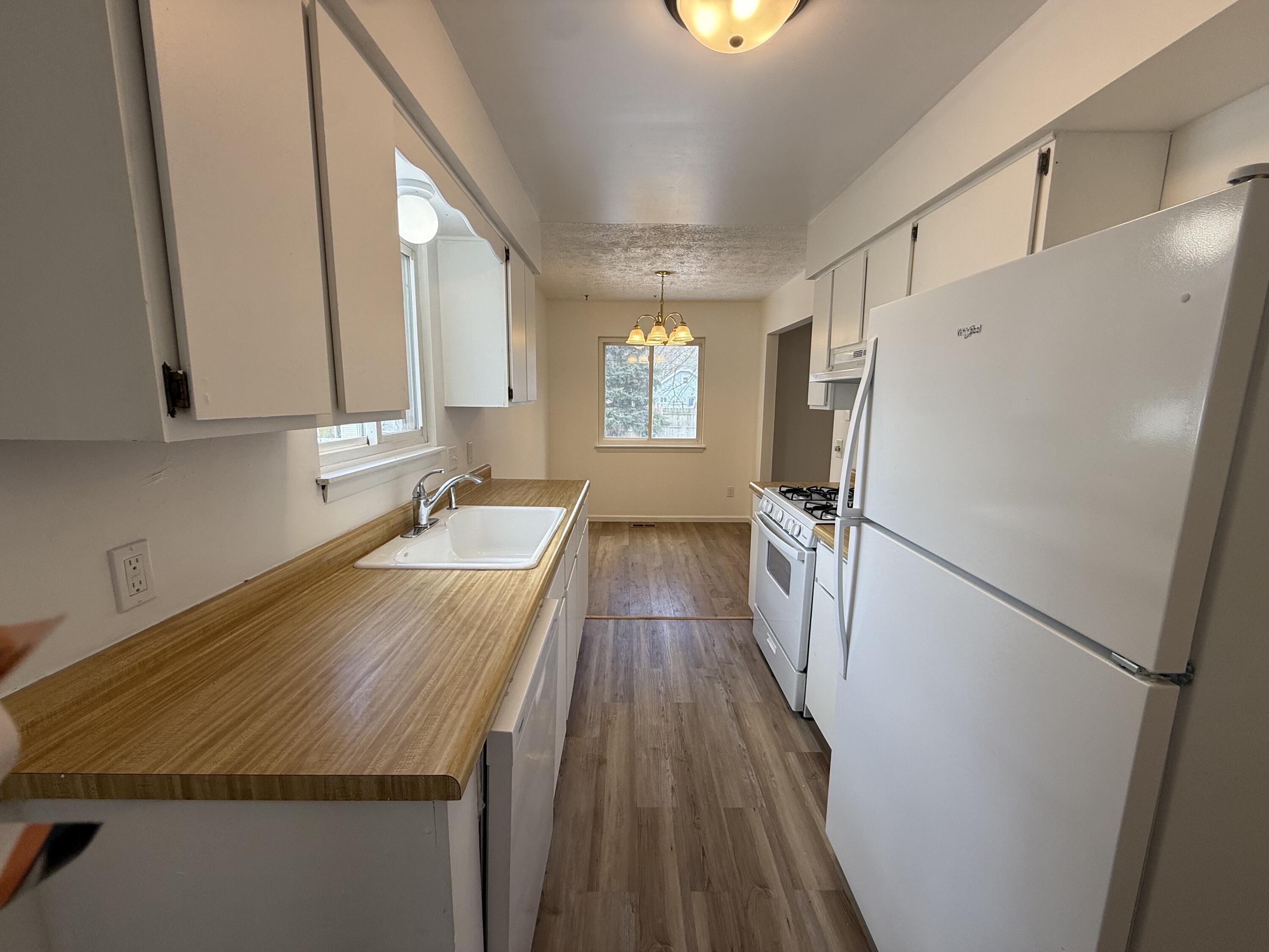 1632 Ohio Avenue Lansing, MI 48906 - Photo 11 of 31 IMG_7284