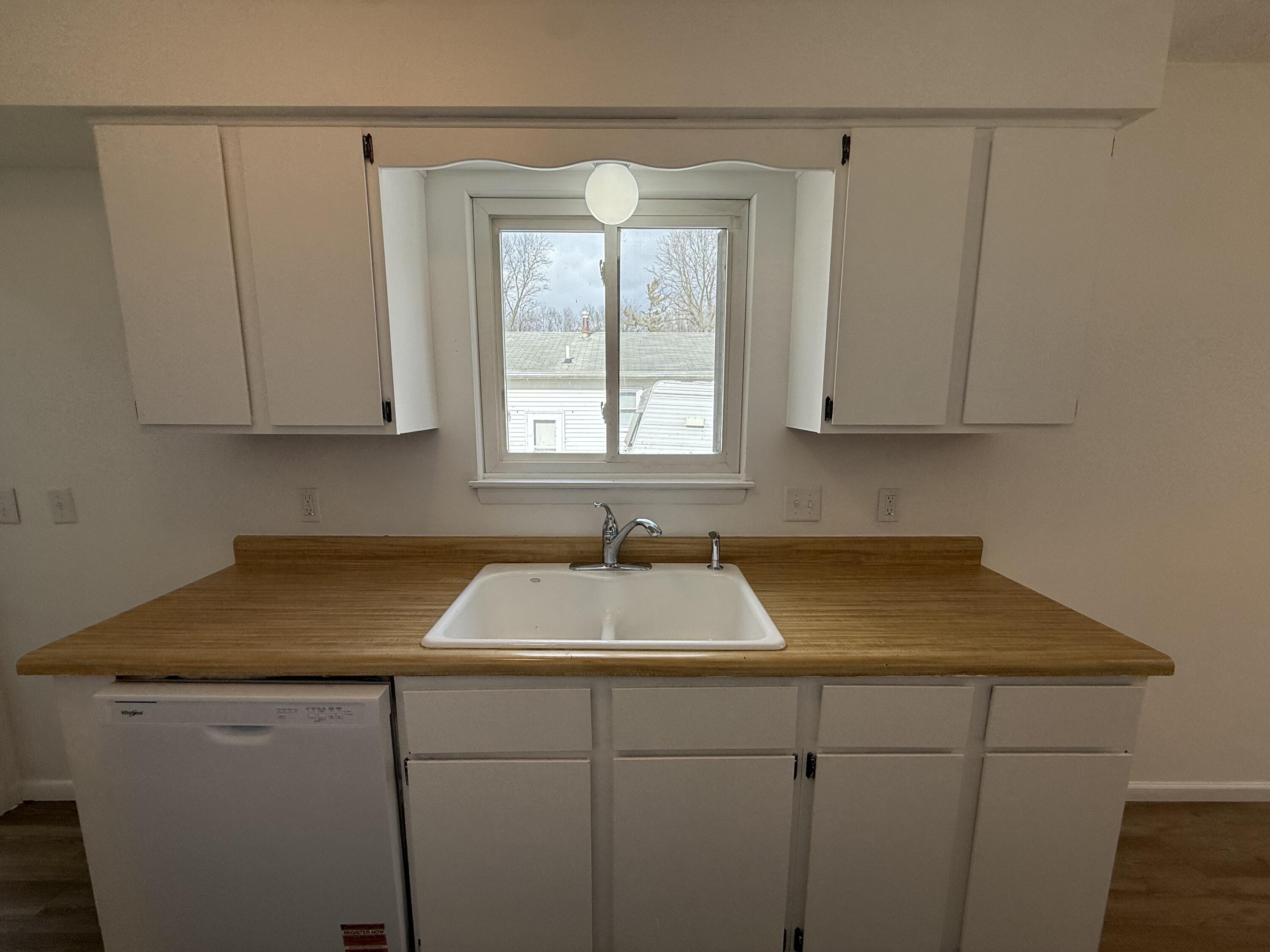 1632 Ohio Avenue Lansing, MI 48906 - Photo 13 of 31 IMG_7280