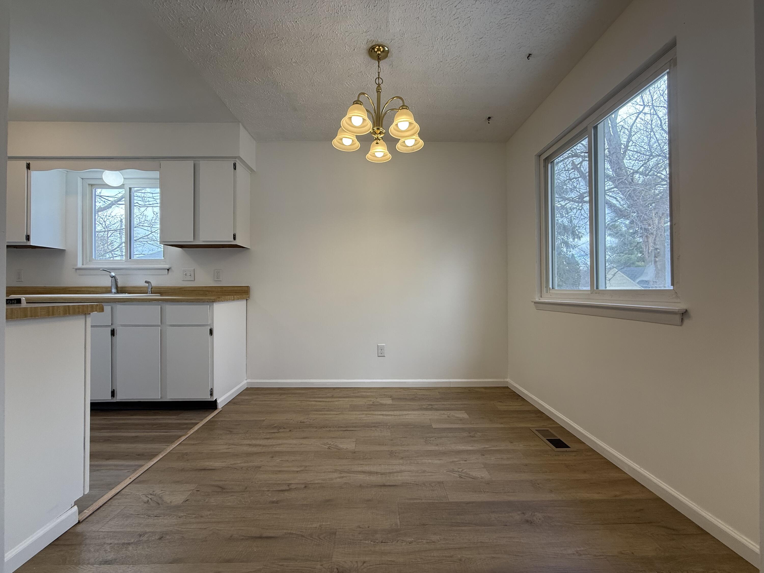 1632 Ohio Avenue Lansing, MI 48906 - Photo 14 of 31 IMG_7276