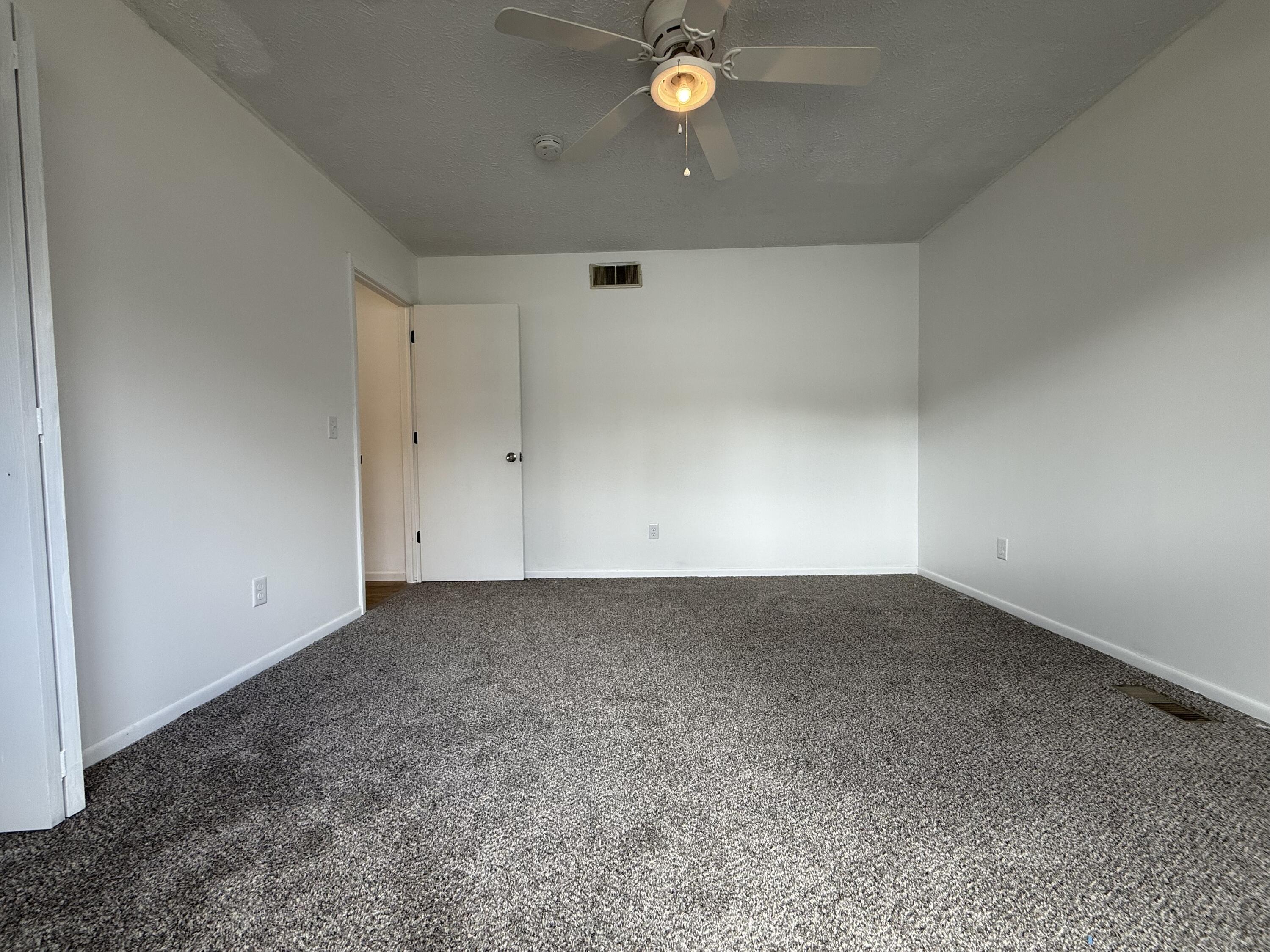 1632 Ohio Avenue Lansing, MI 48906 - Photo 15 of 31 IMG_7262