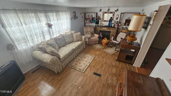 $150,000 | 133 Forrest View Lane, Coeburn, VA 24230