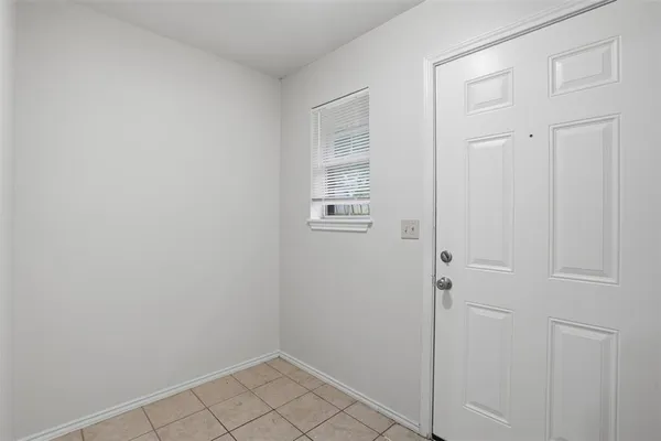 $1,225 | 106 Shaw Street, Unit 106, Tom Bean, TX 75491
