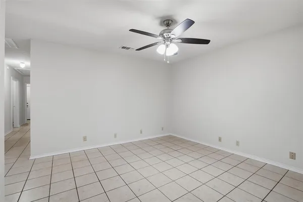 $1,225 | 106 Shaw Street, Unit 106, Tom Bean, TX 75491