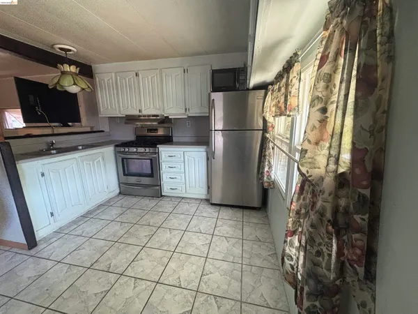 $69,995 | 1550 162nd Avenue, Unit 69, San Leandro, CA 94578