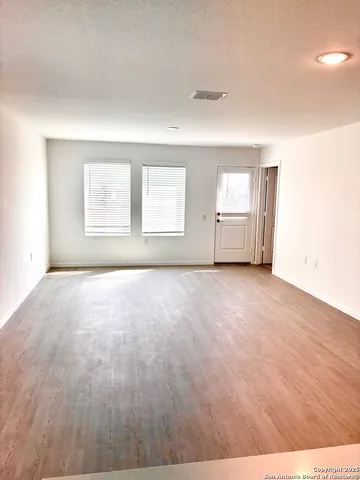 $1,600 | 1334 Neria Loop, San Antonio, TX 78224