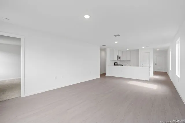 $1,600 | 1334 Neria Loop, San Antonio, TX 78224