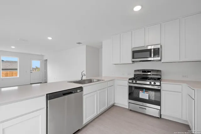 $1,600 | 1334 Neria Loop, San Antonio, TX 78224