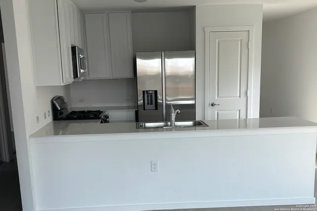 $1,600 | 1334 Neria Loop, San Antonio, TX 78224