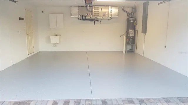 $2,990 | 5271 Highbury Circle, Sarasota, FL 34238