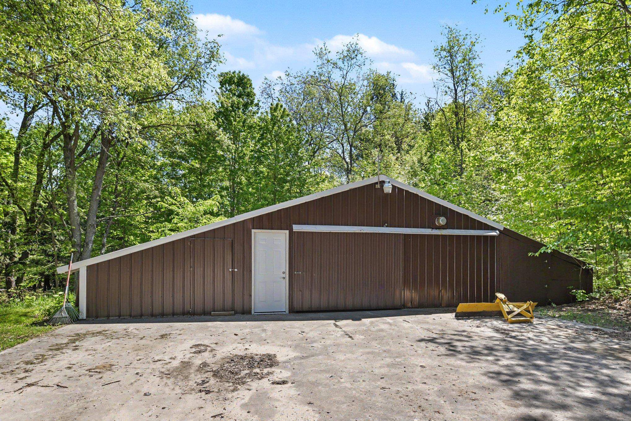 5218 Mitchell Road Central Lake, MI 49622 - Photo 4 of 34