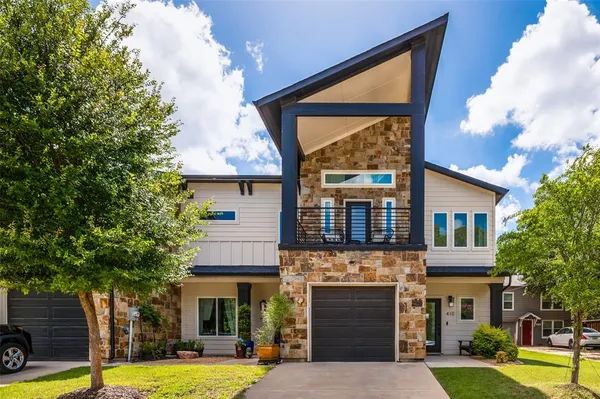 $499,000 | 410 North Pecan Street, Arlington, TX 76011