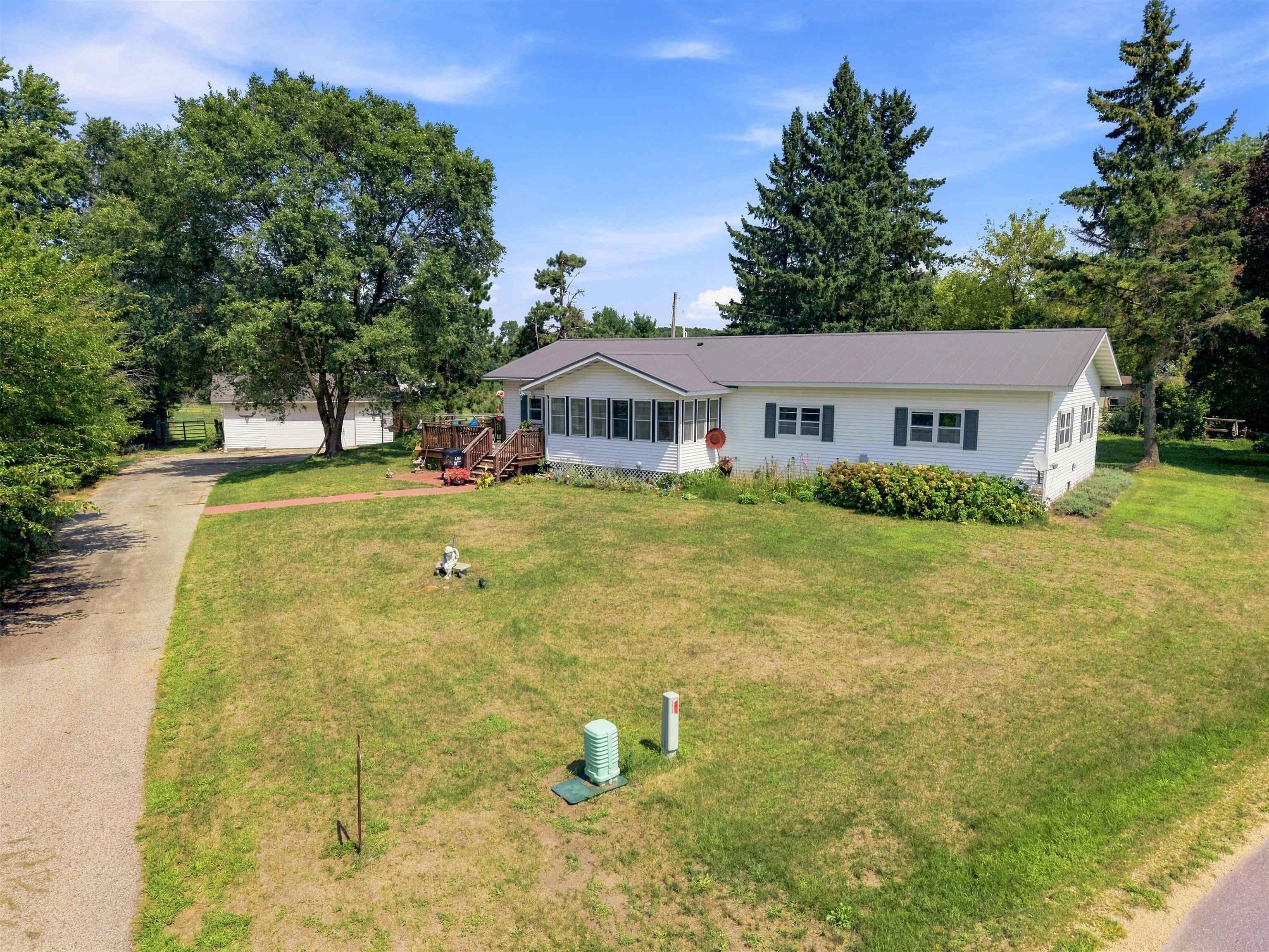 W5496 Emerson Road Mauston, WI 53948 - Photo 1 of 42 Gallery Image 1