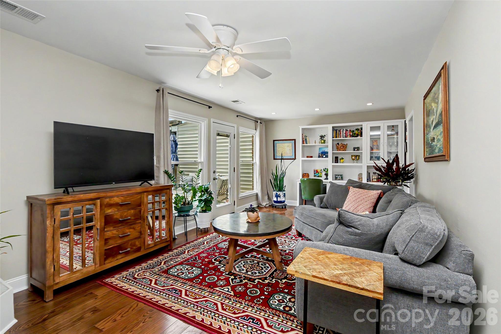 8333 Knights Bridge Road Charlotte, NC 28210 - Photo 2 of 44