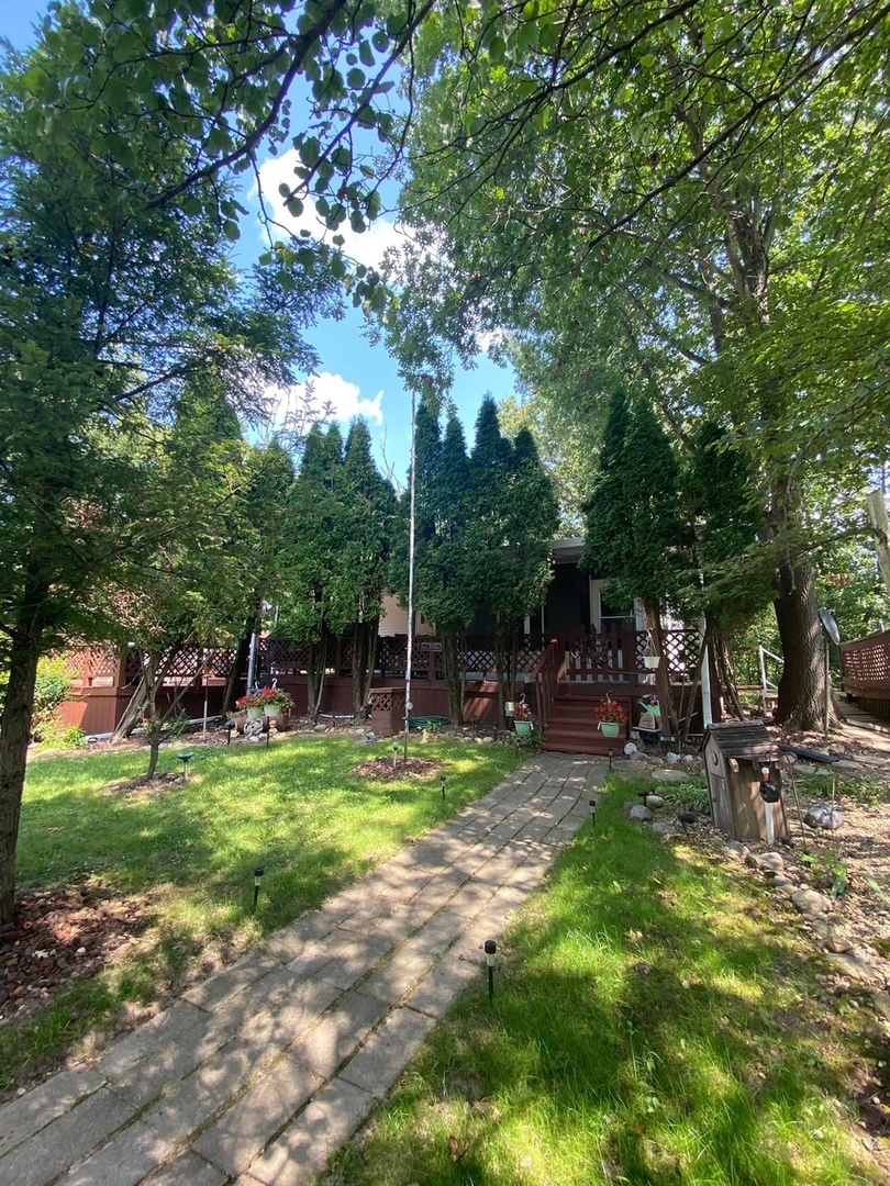 2795 East 28th Road Marseilles, IL 61341 - Photo 5 of 35 a view of a park