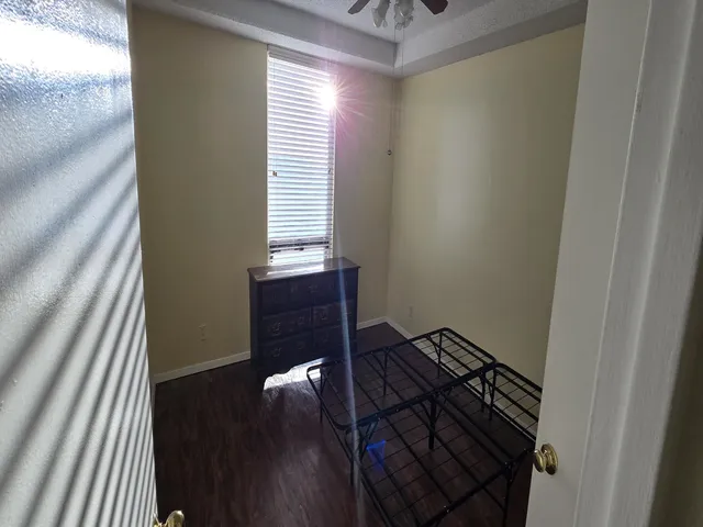 $1,200 | 1271 Poplar Avenue, Unit 911, Memphis, TN 38104