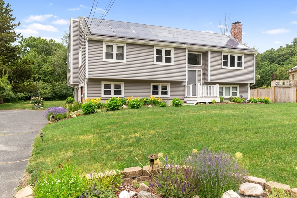 62 Harrington Road Framingham, MA 01701 - Photo 5 of 42 Gallery Image 5