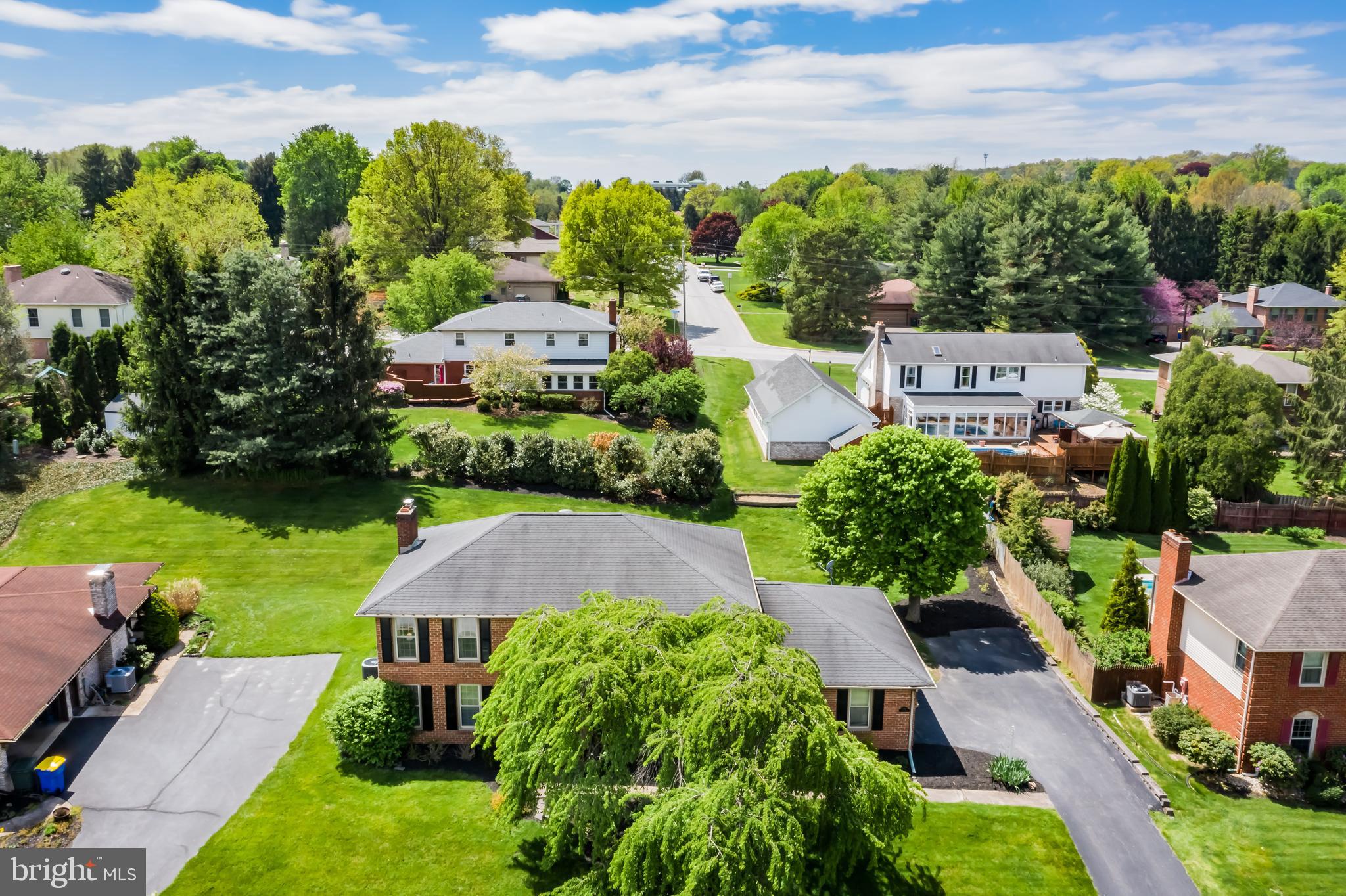 2347 Jonquil Road York, PA 17403 - Photo 3 of 53