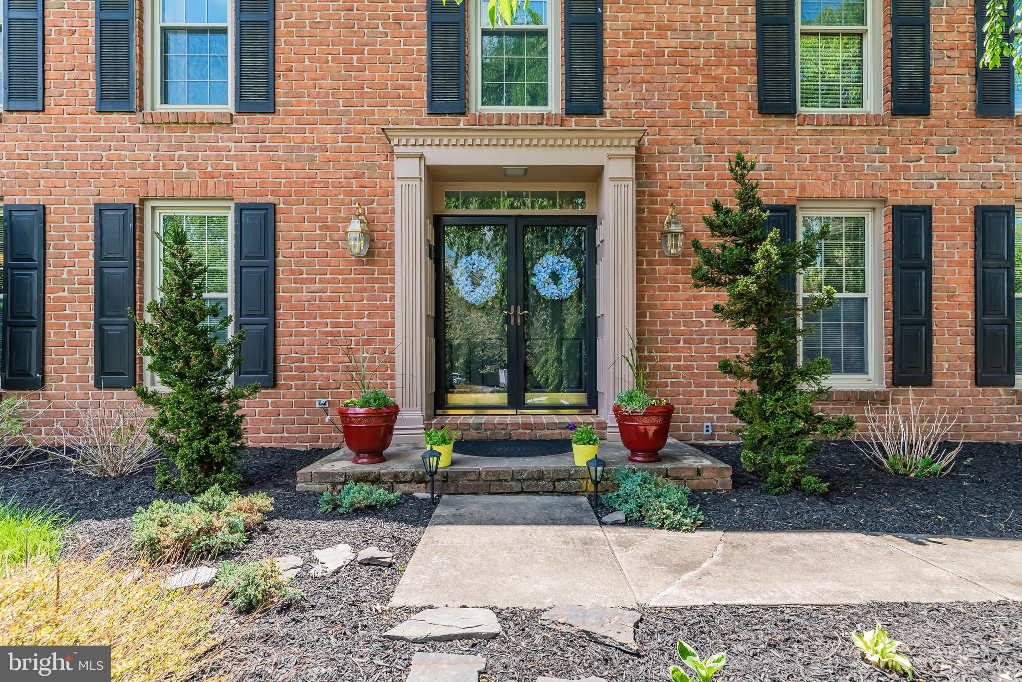 2347 Jonquil Road York, PA 17403 - Photo 4 of 53 Curbside Appeal!