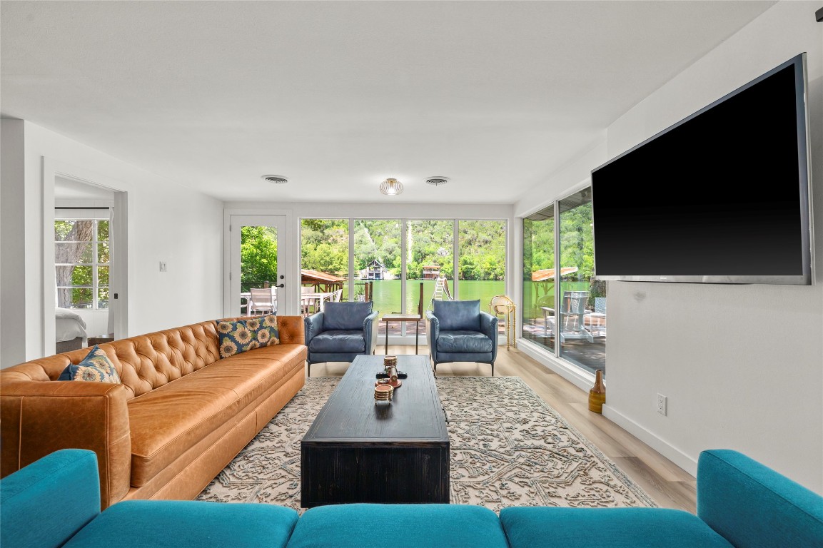 3100 Edgewater Drive Austin, TX 78733 - Photo 7 of 39