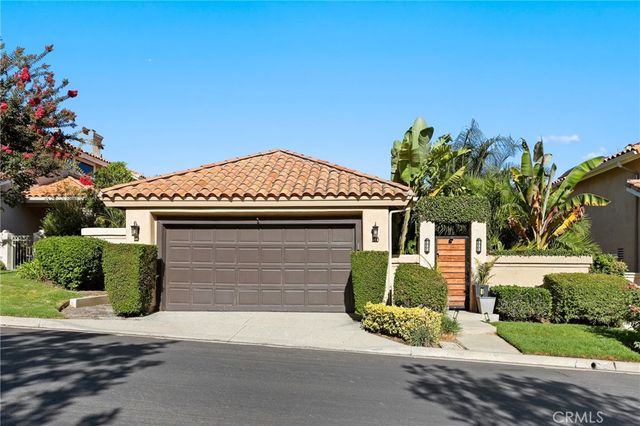 $999,999 | 90 Via Candelaria, Coto de Caza, CA 92679